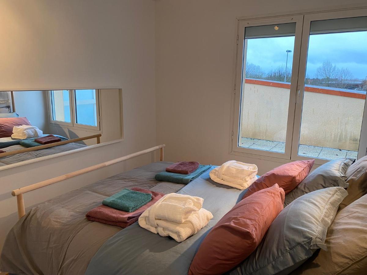 Appartement 2 Pieces De 44M² En Centre Ville Magny-les-Hameaux Exteriér fotografie